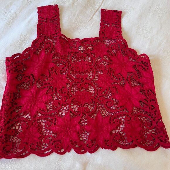 Honey Moon Sleeveless Lace Crop Top - Picture 3 of 4